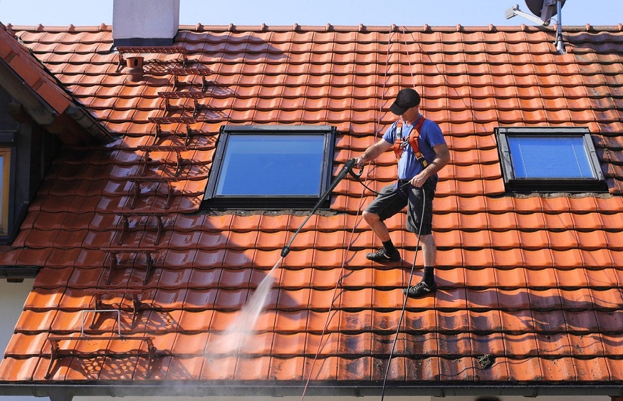 Cleaning Your Roof